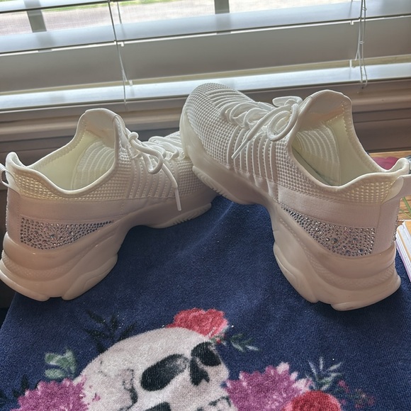 Torrid white with crystals 7WW sneakers - Picture 3 of 6